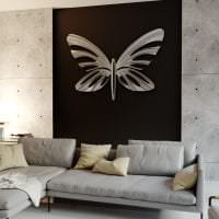 необычные бабочки в декоре коридора картинка
