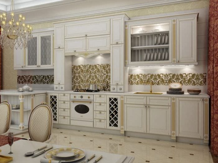 красивый дизайн белой кухни с оттенком желтого