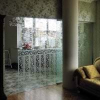 прозрачное стекло в декоре дома фото
