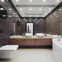 вариант необычного дизайна ванной комнаты с угловой ванной картинка
