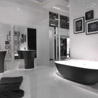 идея красивого дизайна ванной в черно-белых тонах картинка