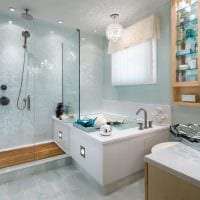 идея яркого стиля большой ванной комнаты фото
