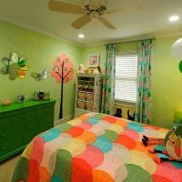 идея использования зеленого цвета в красивом интерьере квартиры картинка
