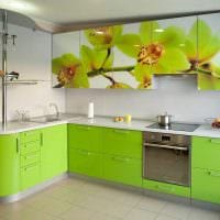 идея применения зеленого цвета в необычном декоре комнаты фото