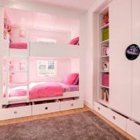 вариант красивого декора спальной комнаты для девочки в современном стиле фото