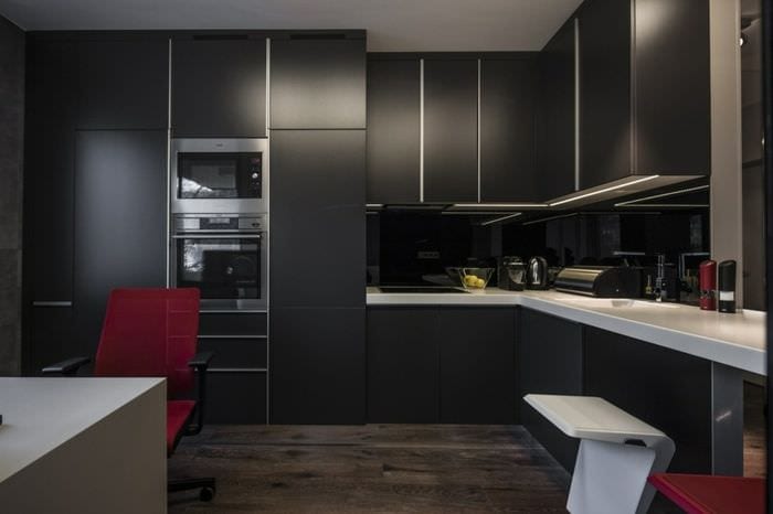 черная матовая кухня 3 кв метра