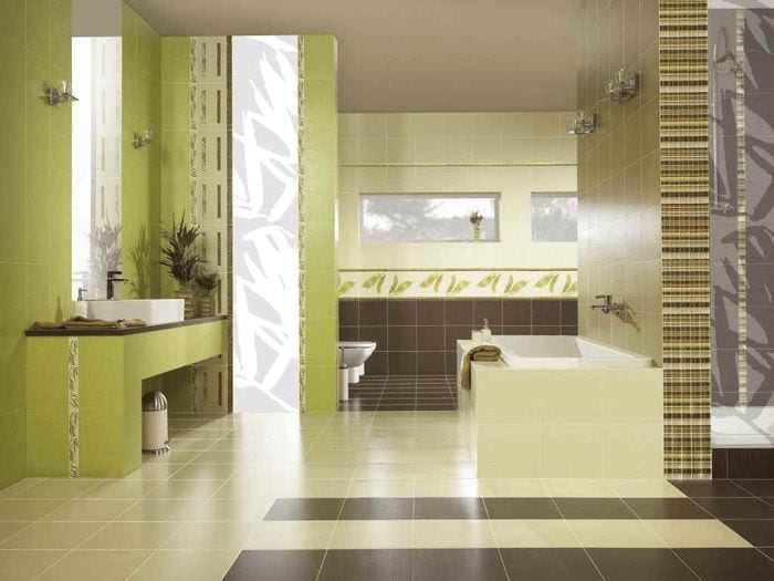 пример светлого интерьера укладки плитки в ванной комнате