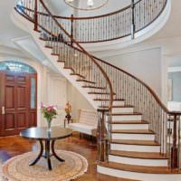 идея красивого стиля лестницы в честном доме картинка