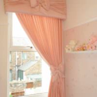 пример сочетания необычного персикового цвета в интерьере квартиры фото