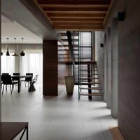 идея красивого дизайна лестницы в честном доме фото