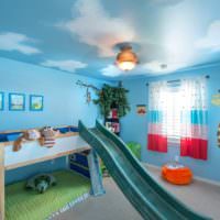 Игровая зона в интерьере детской комнаты