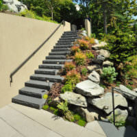 Садовая лестница в ландшафтном дизайне