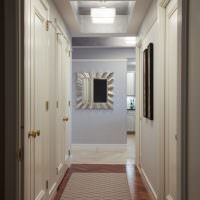 Белые межкомнатные двери в узком коридоре