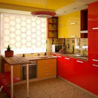 Желто-красная кухня в городской квартире