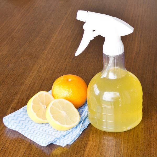 Еще один активный помощник в растворении жира – лимонный сок. 